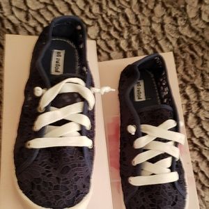 Navy blue with navy lace overlay tennis shoes